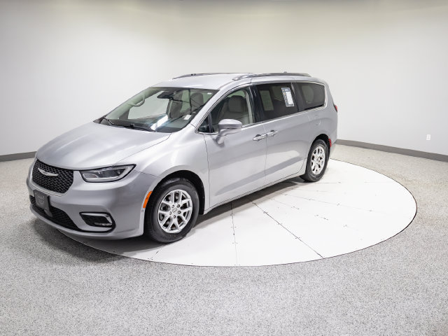 Used 2021 Chrysler Pacifica Touring-L FWD image 34