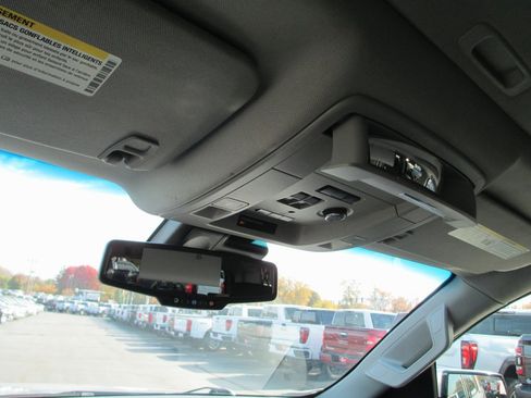 Used 2018 GMC Yukon XL SLT w/ Premium Edition image 33