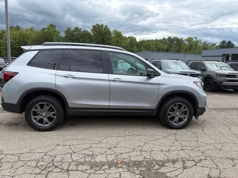 Used 2024 Honda Passport TrailSport image 7