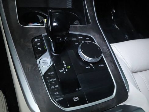 Used 2023 BMW X5 xDrive40i w/ M Sport Package AWD/4WD image 31