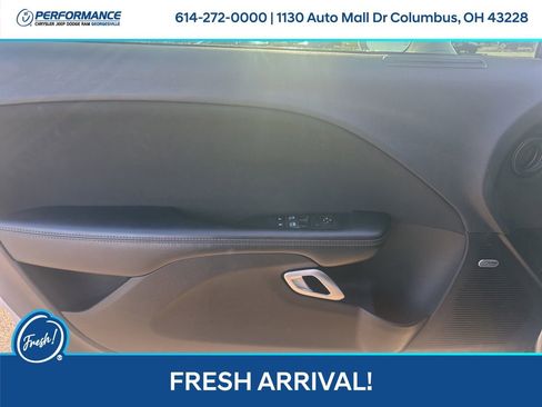 Used 2023 Dodge Challenger SXT image 12