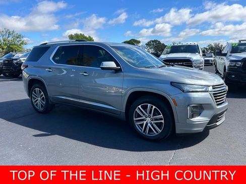 Used 2023 Chevrolet Traverse High Country image 1