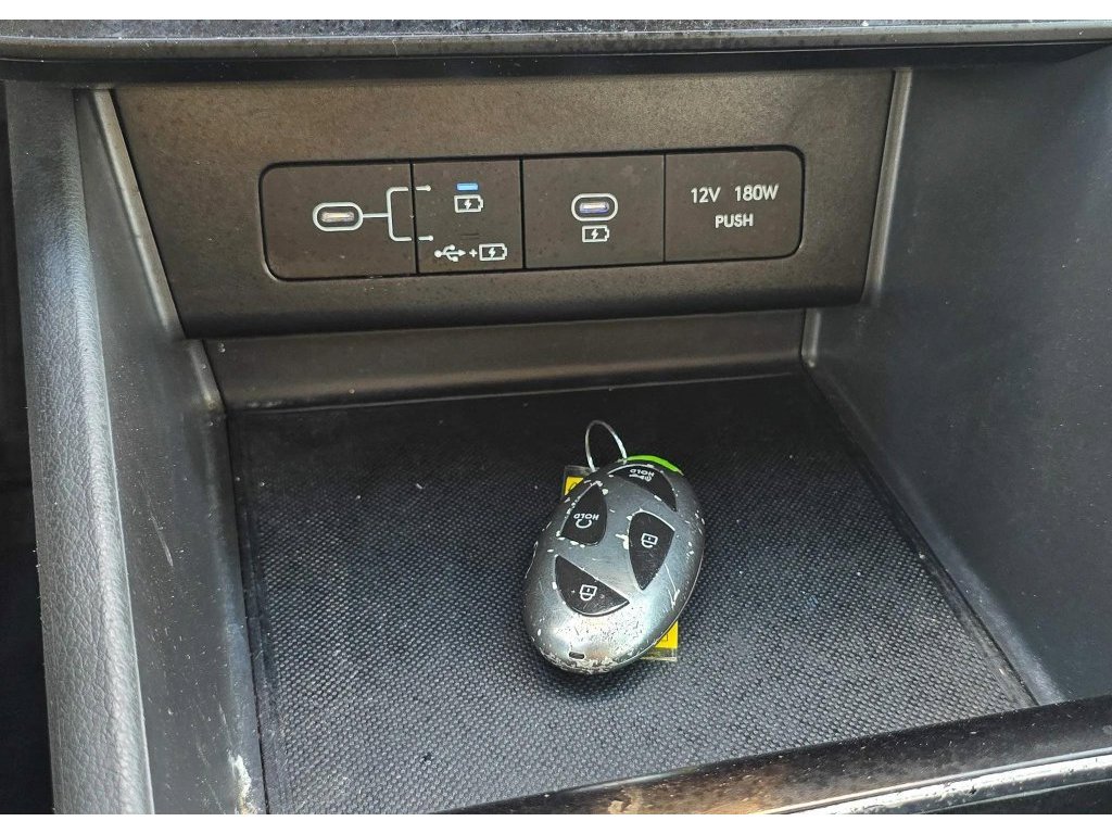 Used 2025 Hyundai Sonata SEL FWD image 30