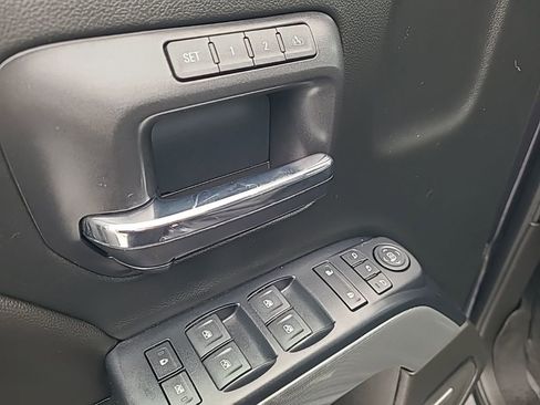 Used 2018 Chevrolet Silverado 1500 LTZ Z71 w/ Centennial Edition image 10