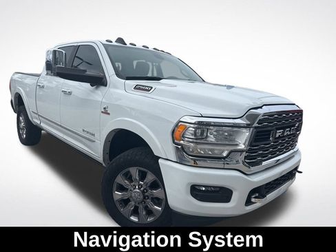 Used 2022 RAM 2500 Limited w/ Towing Technology Group image 2