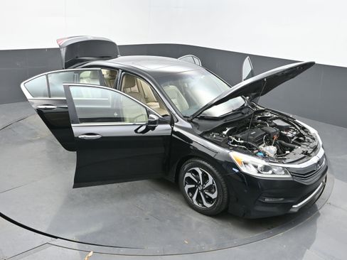 Used 2016 Honda Accord EX-L image 38