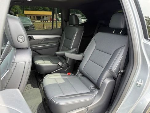 Used 2026 Buick Enclave Preferred w/ Power Package AWD/4WD image 21