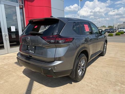 Certified 2025 Nissan Rogue S FWD image 4