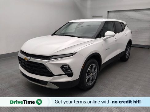 Used 2024 Chevrolet Blazer LT FWD image 1