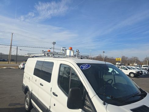 Used 2017 Ford Transit 250 130 Low Roof image 32