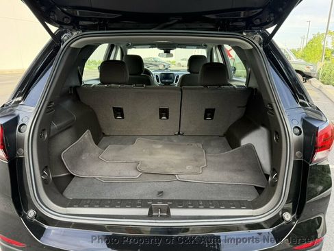 Used 2022 Chevrolet Equinox LS FWD image 13