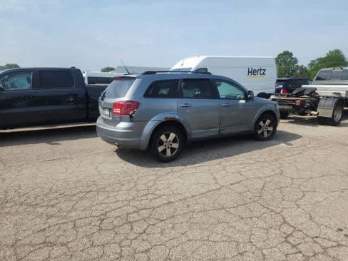 Used 2010 Dodge Journey SXT w/ Flexible Seating Group FWD image 14
