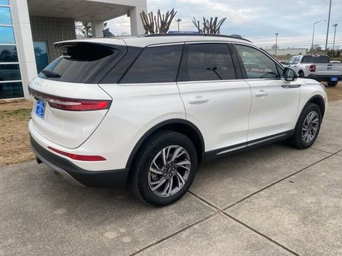 Used 2025 Lincoln Corsair FWD w/ Equipment Group 101A image 3