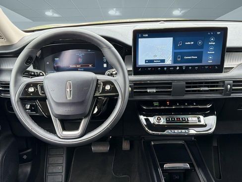 Used 2023 Lincoln Corsair FWD image 28