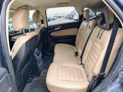Used 2019 Ford Edge SEL w/ Equipment Group 201A FWD image 12