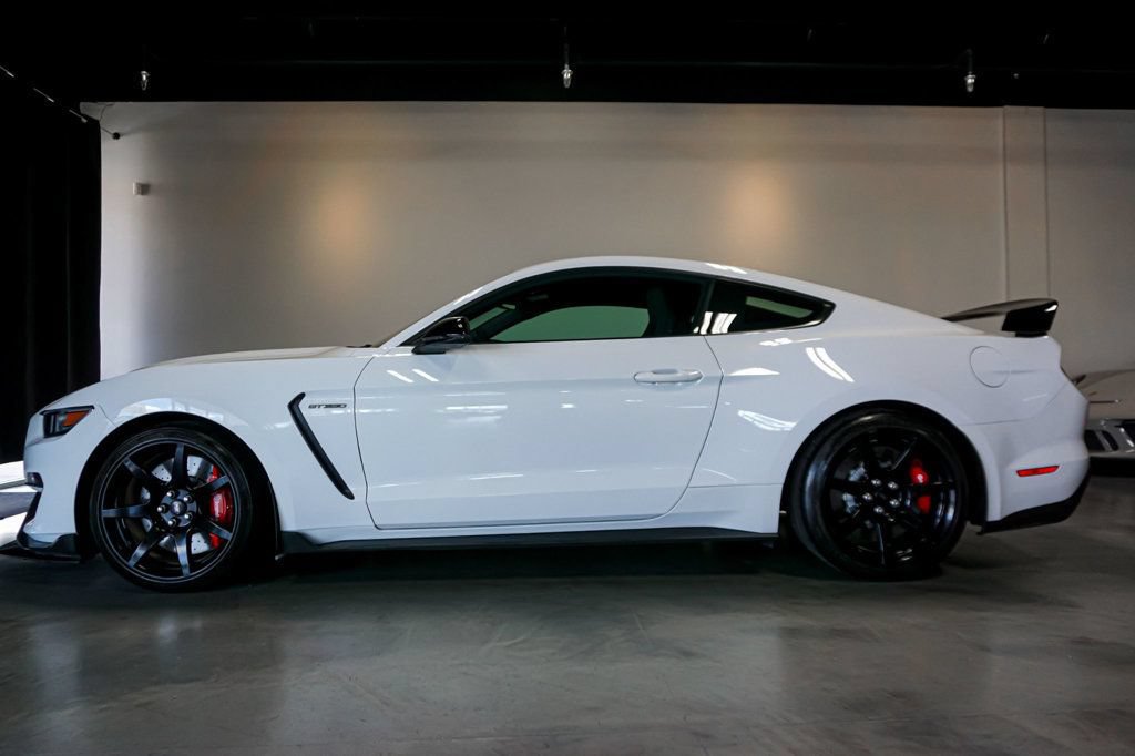 Used 2016 Ford Mustang Shelby GT350R w/ GT350R Equipment Group 920A RWD image 34