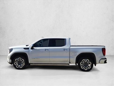 Used 2023 GMC Sierra 1500 Denali Ultimate image 8