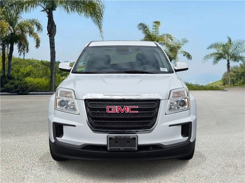 Used 2017 GMC Terrain SLE image 3