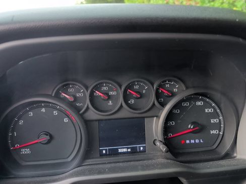 Used 2025 Chevrolet Silverado 2500 Custom w/ Custom Value Package AWD/4WD image 2