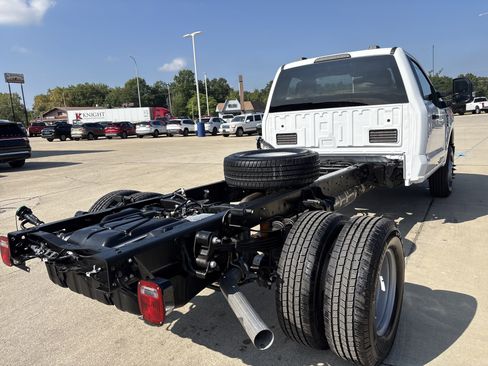 Used 2023 Ford F350 XLT w/ XLT Value Package image 5