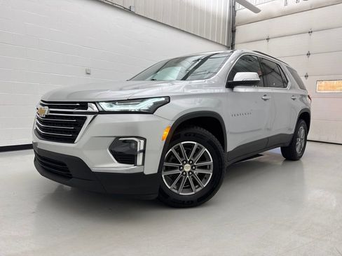 Used 2022 Chevrolet Traverse LT AWD/4WD image 3