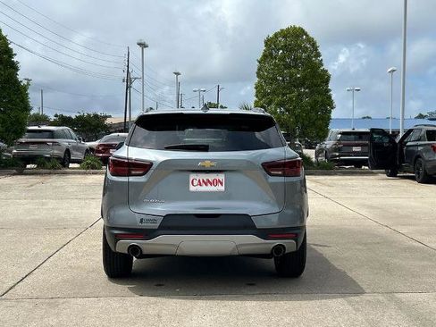 Used 2024 Chevrolet Blazer LT w/ Convenience Package FWD image 4