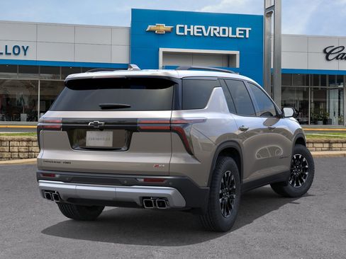 Used 2026 Chevrolet Traverse Z71 AWD/4WD image 5