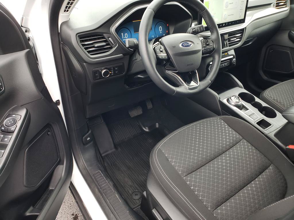 Used 2023 Ford Escape Active w/ Tech Pack #2 AWD/4WD image 10
