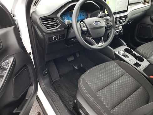 Used 2023 Ford Escape Active w/ Tech Pack #2 AWD/4WD image 10