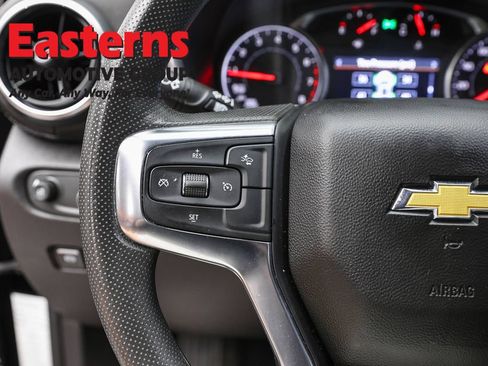 Used 2025 Chevrolet Blazer LT FWD image 15