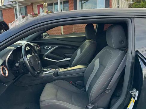 Used 2017 Chevrolet Camaro LT image 10