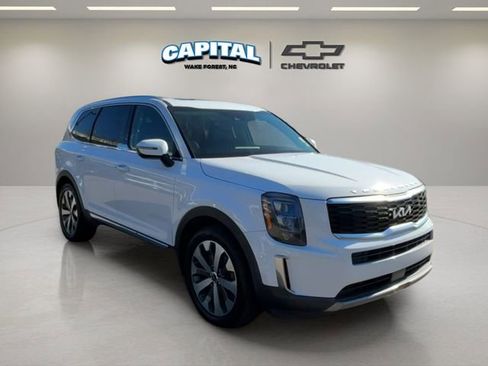 Used 2022 Kia Telluride EX w/ EX Premium Package image 7