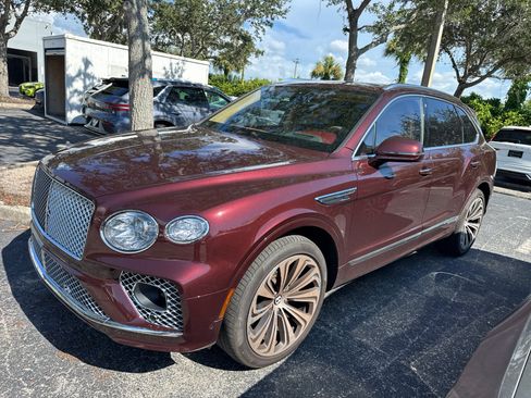 Used 2022 Bentley Bentayga AWD/4WD image 6