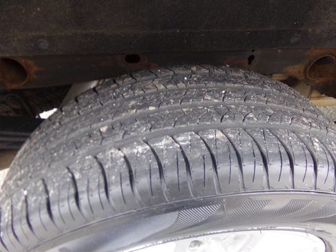 Used 2018 GMC Sierra 1500 SLT w/ SLT Premium Package image 19