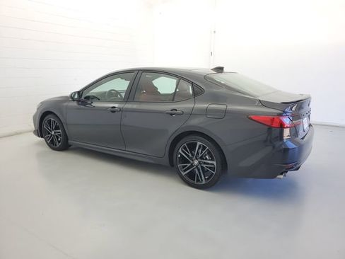 Used 2025 Toyota Camry XSE w/ Premium Plus Package image 7