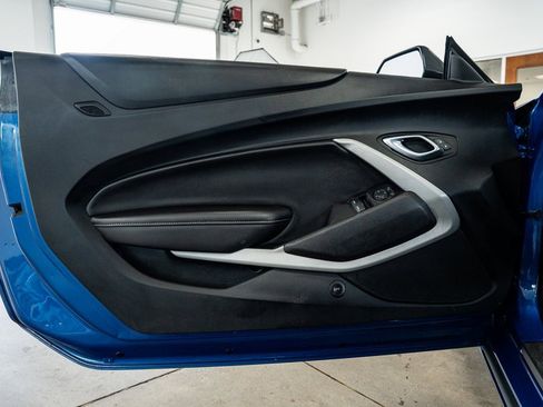 Used 2022 Chevrolet Camaro LT image 28