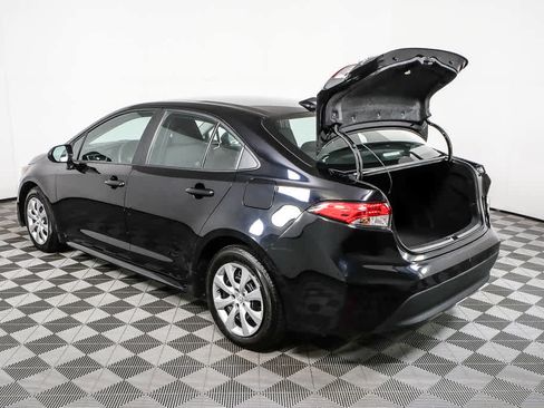 Used 2024 Toyota Corolla LE image 31