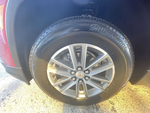 Certified 2023 Chevrolet Traverse LT image 32