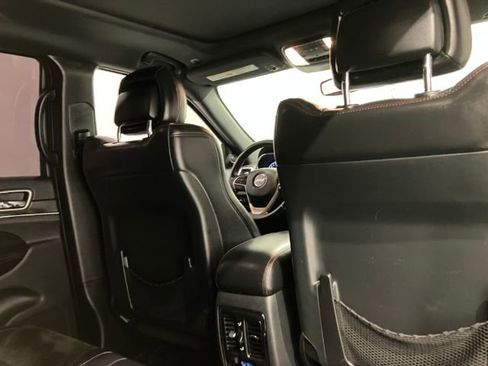 Used 2017 Jeep Grand Cherokee Trailhawk w/ Trailhawk Luxury Group AWD/4WD image 41