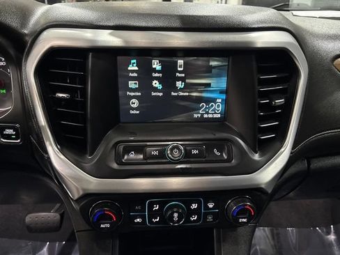 Used 2019 GMC Acadia SLE FWD image 26