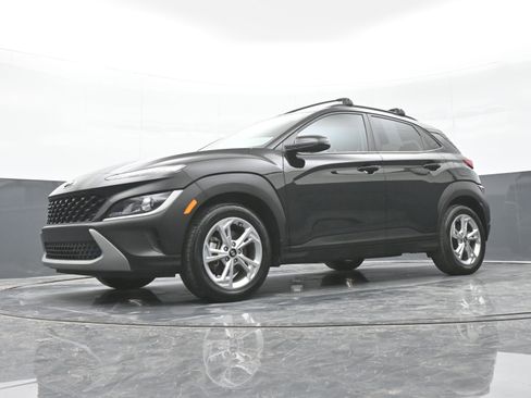 Certified 2023 Hyundai Kona SEL AWD/4WD image 28