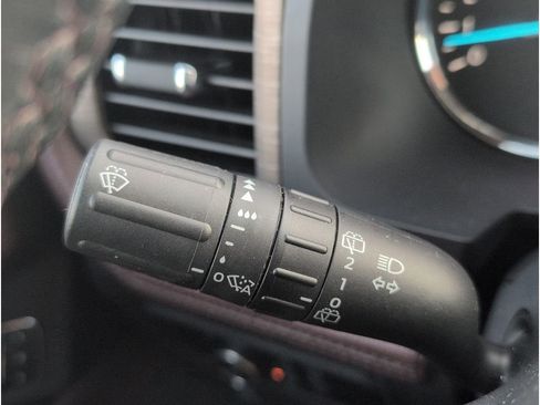 Used 2024 Ford Expedition Limited image 26