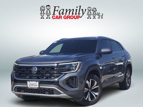 Used 2025 Volkswagen Atlas Cross Sport SE FWD image 1