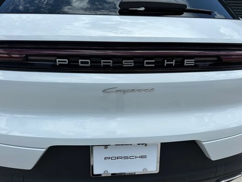 Certified 2026 Porsche Cayenne AWD/4WD image 14
