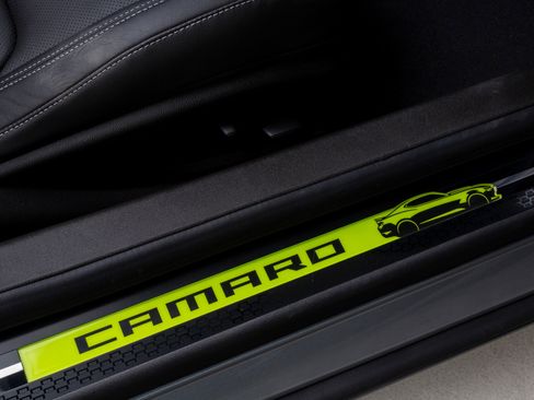 Used 2023 Chevrolet Camaro SS image 28