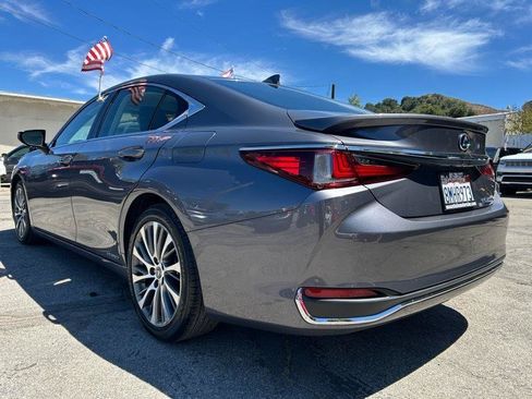 Used 2019 Lexus ES 300h w/ Premium Package FWD image 5