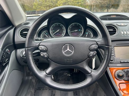 Used 2005 Mercedes-Benz SL 500 image 21