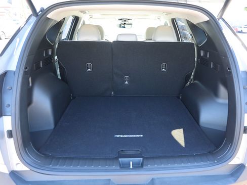 Certified 2023 Hyundai Tucson SEL w/ Convenience Package AWD/4WD image 12