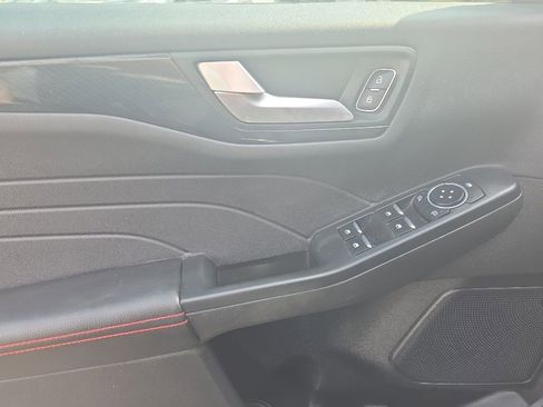 Certified 2023 Ford Escape ST-Line w/ Tech Pack #1 AWD/4WD image 13