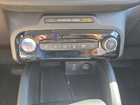 Used 2023 Ford Escape Platinum AWD/4WD image 20